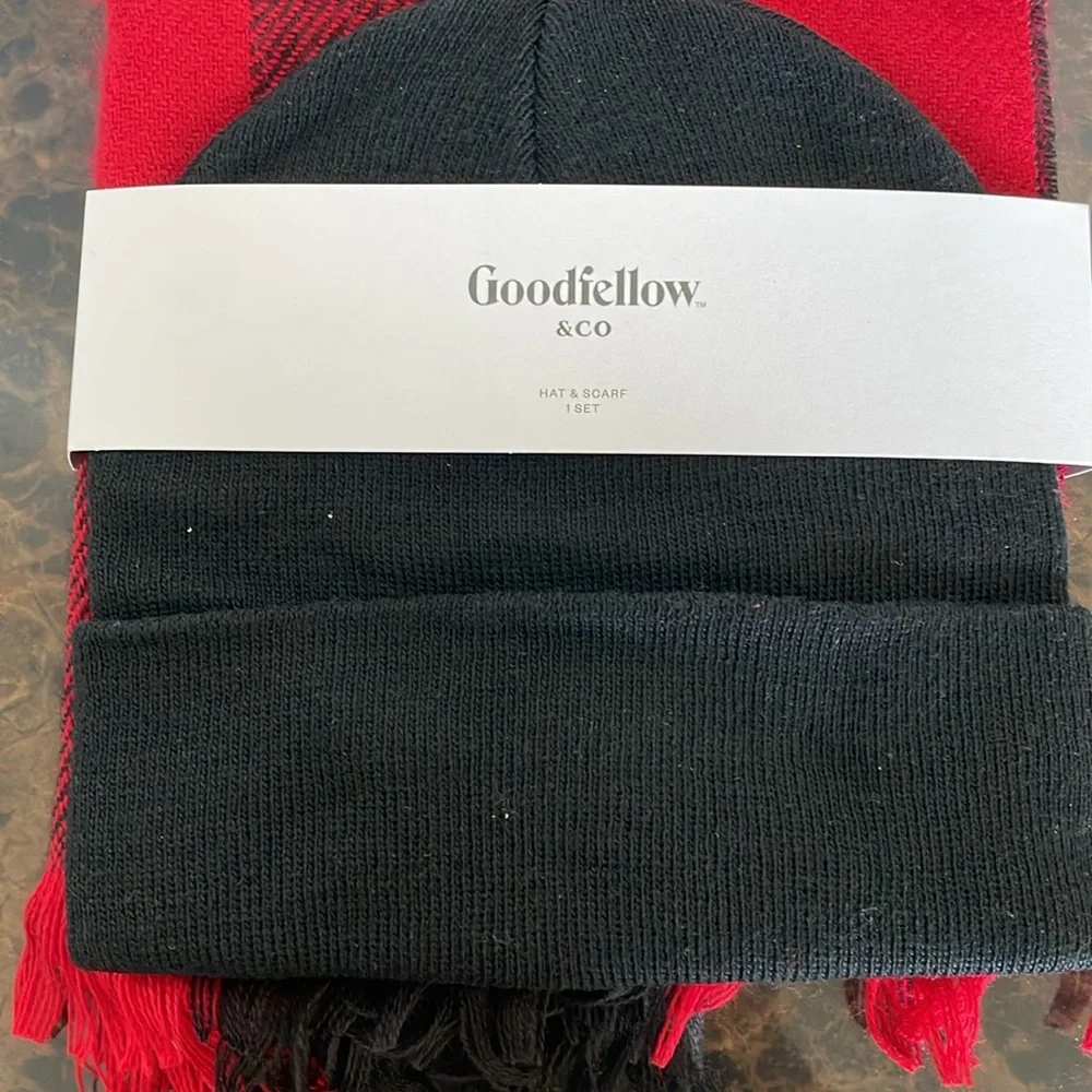 New! Men's Hat and Scarf Set 2pc - Goodfellow & Co. Red/Black - One Size